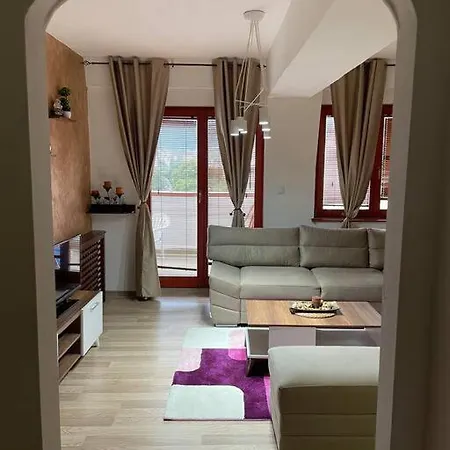 Charming 2 Bedroom Apartment. * Skopje